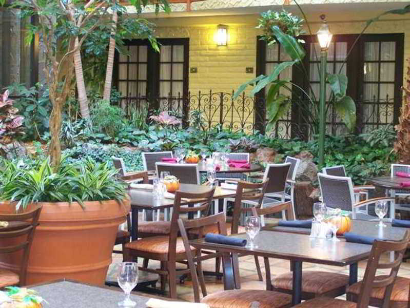 Aksarben Suites Trademark Collection By Wyndham Omaha Restaurant foto
